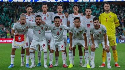 Suporter Sambut Langsung Pemain Timnas  Indonesia  Tiba di Qingdao