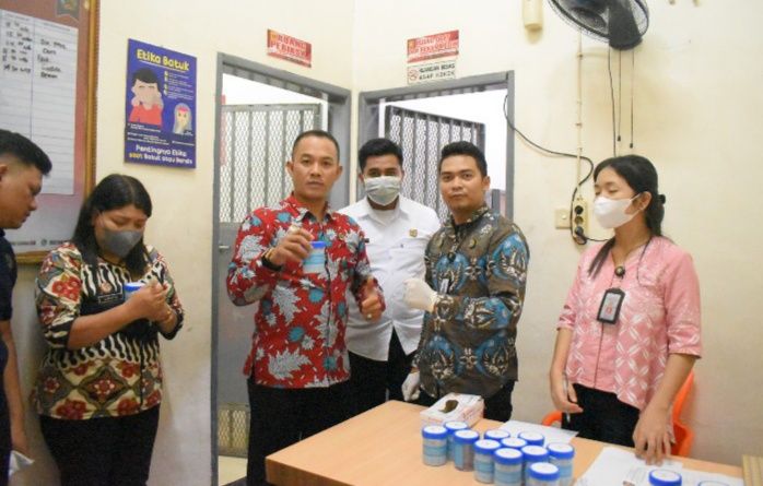 Rutan Labuhan Deli Gelar Tes Urine Kepada WBP dan Pegawai