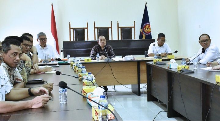 Ketua KPPU Kumpulkan Pelaku Industri Gula Di Lampung