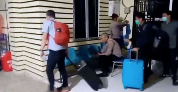 KPK Sita Enam Berkas Perusahaan Pemenang Tender Jalan di Dinas PUPR Sidimpuan