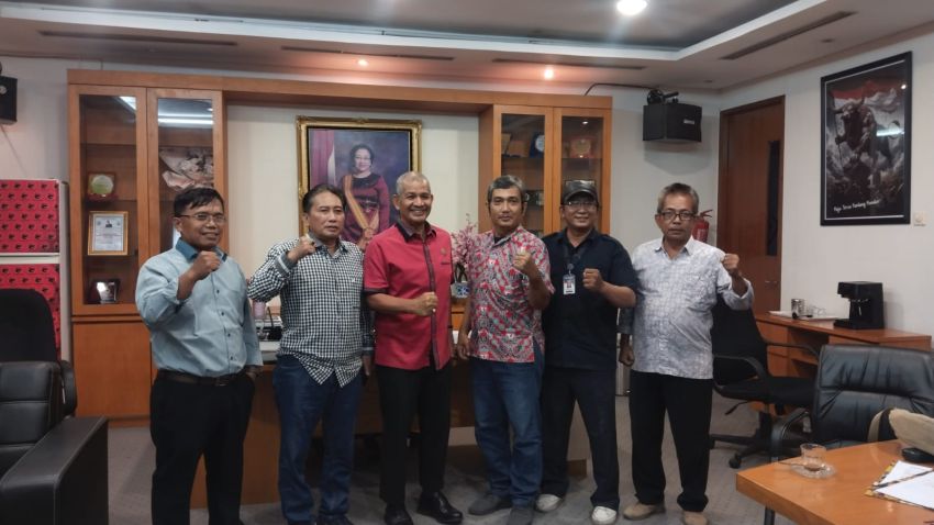 Foto Audiensi Jajaran Pengurus Asatupro.com Bersama Wakil Ketua DPRD Provinsi Sumatera Utara, Wakil Ketua DPRD Sumut Dr. H. Sutarto, M.Si