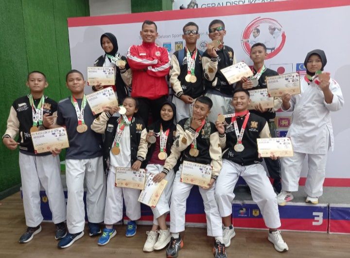Karateka Gabdika Sumut Bawa Pulang 10 Medali dari Kejuaraan Asia-Pasifik 2025 di Banten