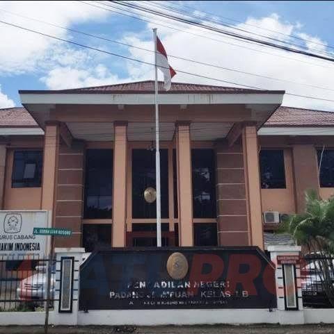 Ibu di Padangsidimpuan Ungkap Anaknya Terjerat Hukum: Diduga Jadi Korban Perangkap Pacar dan Pria Beristri