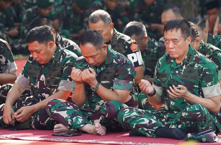 Panglima dan Ribuan Prajurit TNI Doa Istighosah di Monas, Tekankan Persatuan Bangsa