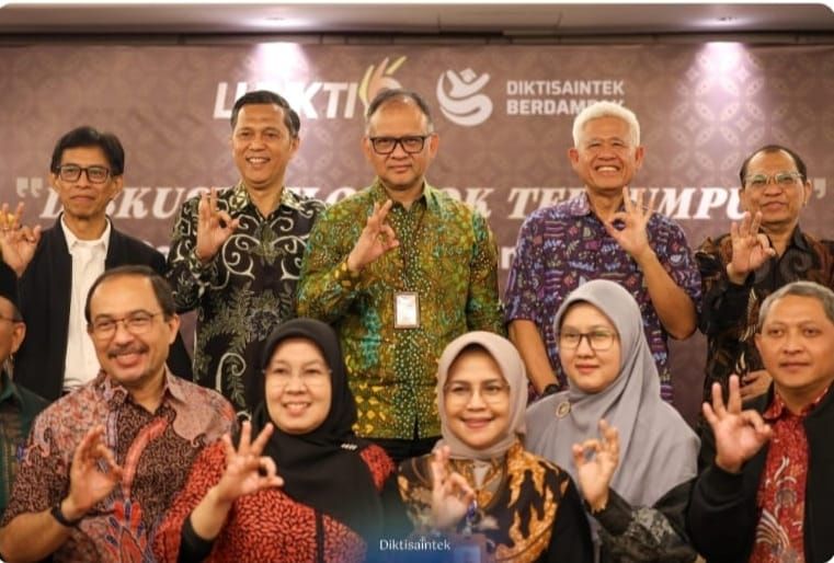 Kepala LLDIKTI Wilayah I Hadiri Diskusi Pemutakhiran Organisasi dan Tata Laksana di Semarang