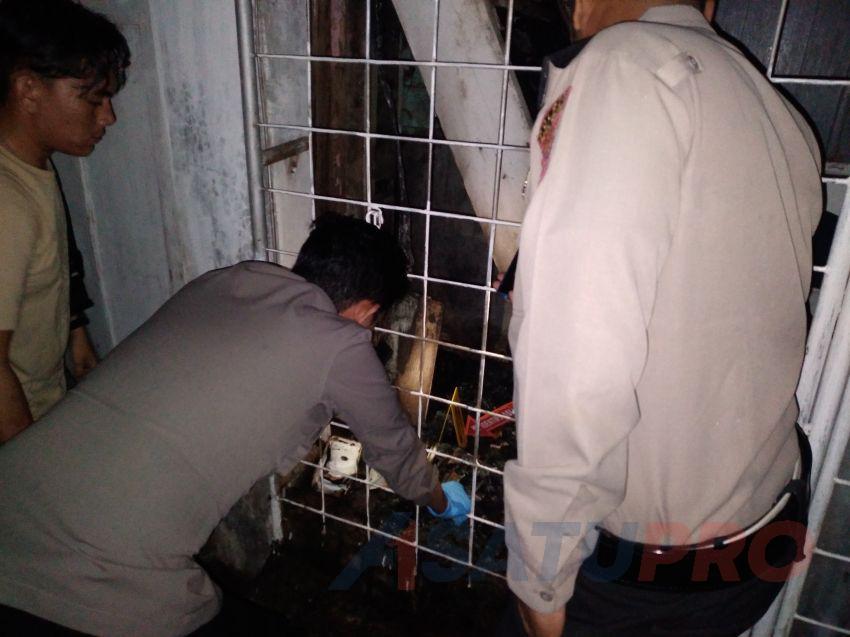 Kasus Rumah Wartawan Diduga Dibakar: Labfor Belum Turun, Kasi Propam Bantu Tanya Ke Kasat Reskrim