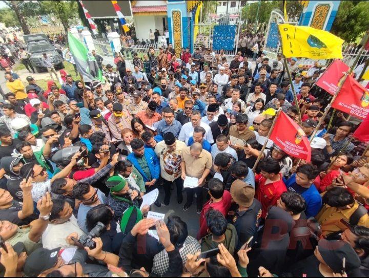 Demo ke Gedung DPRD Deli Serdang, Aliansi Cipayung Plus dan Mahasiswa Deli Serdang Desak Kejaksaan Agung Tuntaskan Kasus Proyek Citraland