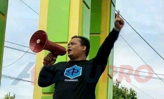 &ldquo;4 Aktivis Ditangkap, Pejabat Diduga di Tempat Hiburan: Koalisi Sipil Gelar Rembuk Rakyat&rdquo;