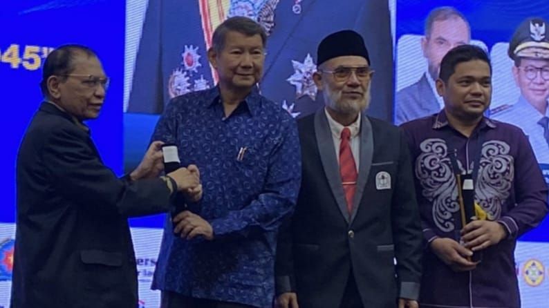 LLDIKTI Wilayah I Raih Penghargaan LLDIKTI Terbaik di Rembug Nasional APTISI 2025&ndash;2030
