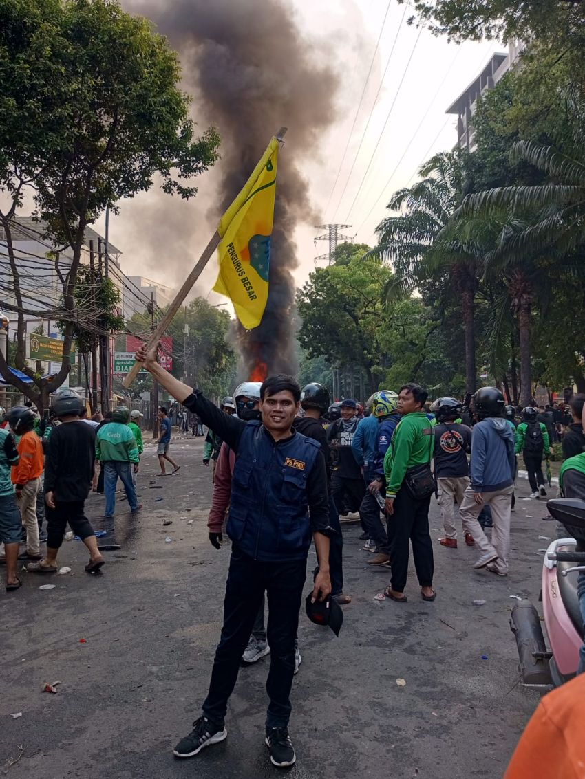 Jamil Dar Harahap Direktur APPRI (Aliansi Pemuda Peduli Rakyat Indonesia) Yang Juga Kader PMII Terhadap Kelangkaan BBM Pasca Banjir Melanda di Sumut
