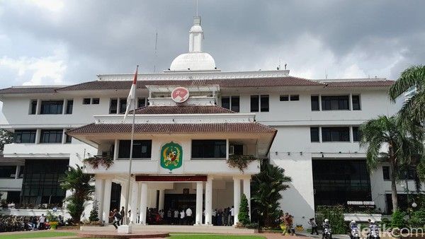 Nama 12 Orang Yang Lolos Seleksi Akhir Untuk Posisi Direksi 3 PUD Kota Medan