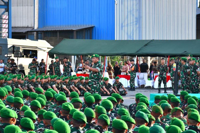 Kedatangan Personel Brigif dan Yon TP Tahap II di Dermaga Belawan Disambut Kasdam I/BB