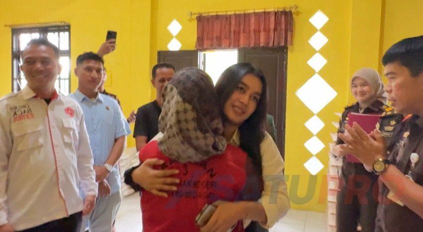 Berkat Keadilan Restoratif,  Persahabatan Aisyah Damanik dan Raja Nur Yasmin Kembali Terajut