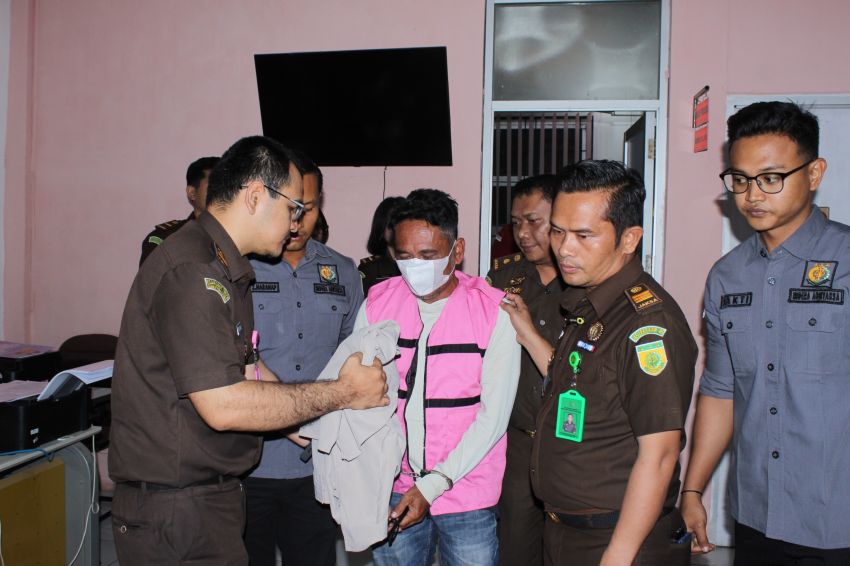 Kejari Madina Tahan Ketua Kelompok Tani Dugaan Korupsi PSR Tahun 2021 Rp.1.996.722.000