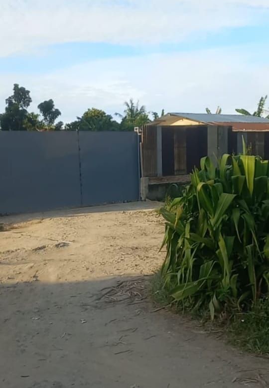 Warga Jalan H. Anif Meminta Badan Intelijen Strategis (BAIS) Tutup Gudang BBM Ilegal Milik Anto