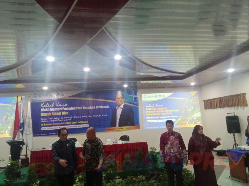 Sampaikan Pujian, Wamenperin Yakin SDM ITSI Medan Bisa Perkuat Hilirisasi Sawit