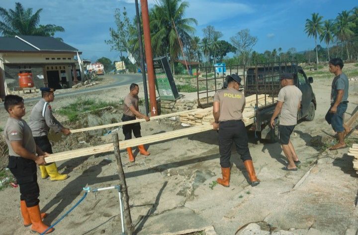 Brimob Batalyon C Kawal Pembangunan Hunian Tetap dan Sementara di Batang Toru