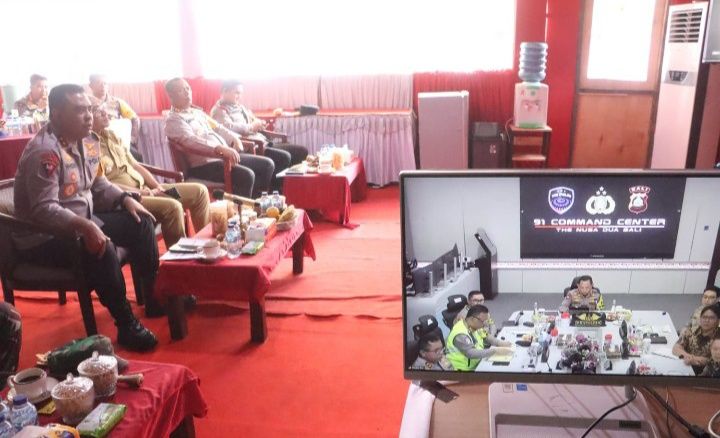 Kapoldasu Ikuti Zoom Meeting Dipimpin Kapolri