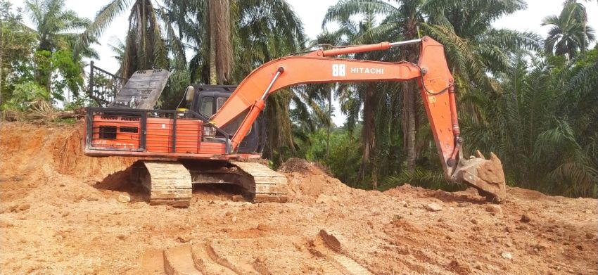 Diduga Tak Berizin, Tambang Galian C di Desa Mangkai Lama Batu Bara Beroperasi Terang-Terangan