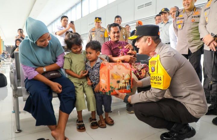 Wakapolda Sumut Tinjau Stasiun KA Medan, Pastikan Pelayanan Mudik Lebaran Berjalan Optimal