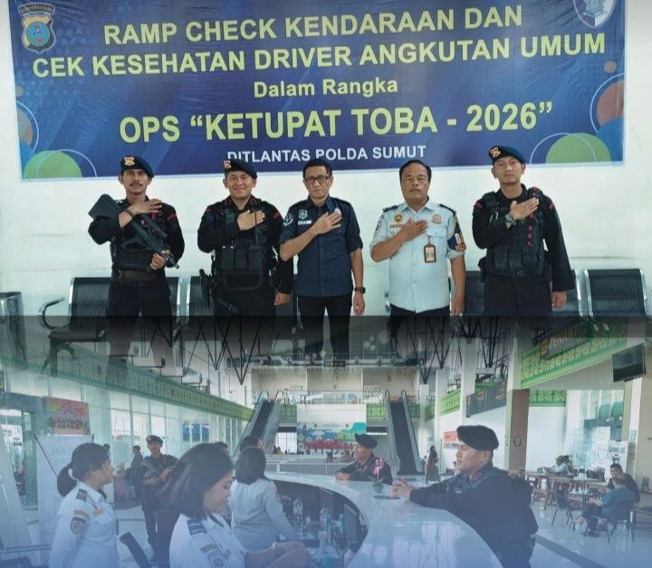 Brimob Polda Sumut Siaga Awasi Arus Mudik Balik di Terminal Amplas
