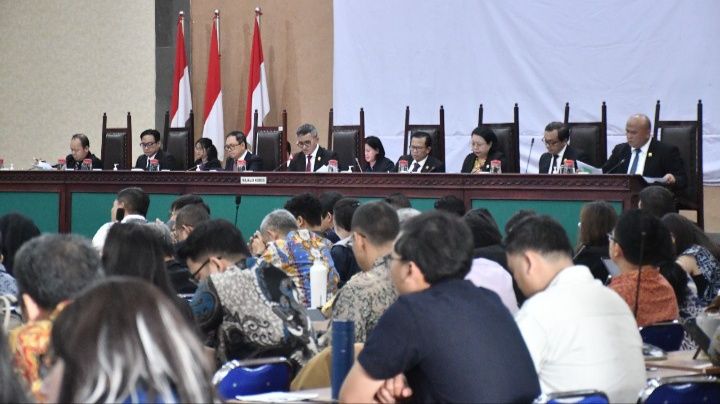 KPPU Putus 97 Pinjol Bersalah, Denda Capai Rp755 Miliar dalam Perkara Penetapan Bunga