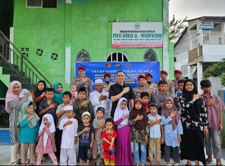 Ditressiber Polda Sumut Berbagi Kebahagiaan dengan Anak Panti di Patumbak