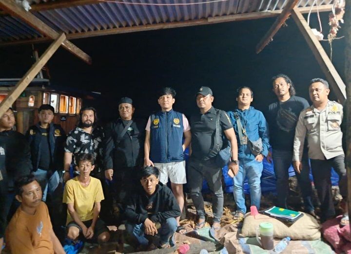 Denintel Kodam XIX/Tuanku Tambusai Tangkap KM Anisa 89 GT 33 Berisi Bawang Merah Ilegal di Indragiri Hilir Pekanbaru