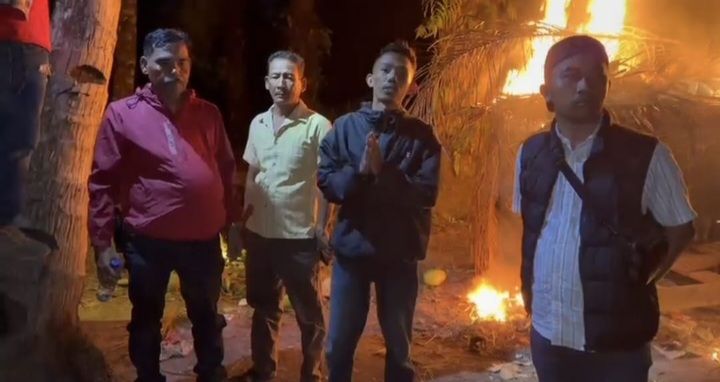 Polsekta Tanjung Pura Kabupaten Langkat Bakar Gubuk Yang Diduga Lokasi Pesta Narkoba