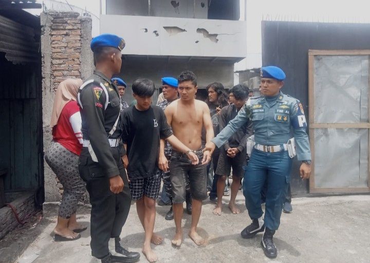 Tim Gabungan Kodim 0201/ Medan Grebek Lokasi Pengguna Narkoba, Diamankan Senpi dan Narkoba