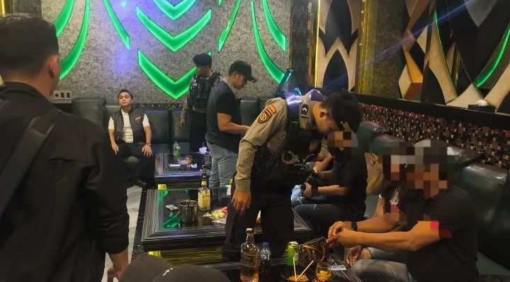 Razia Capital Building Medan, Polda Sumut Tes Acak 19 Pengunjung untuk Deteksi Narkoba dan Vape Etomidate