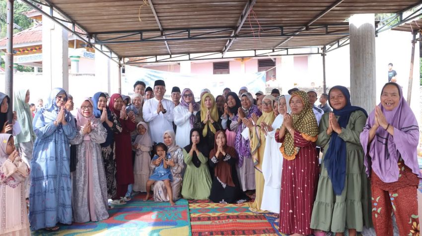 Rayakan Idul Adha 1447 H, Qurban Sapi Dari Presiden Prabowo Subianto diserahkan Wakil Bupati Dairi Di Masjid Istiqomah Desa Gunung Sitember