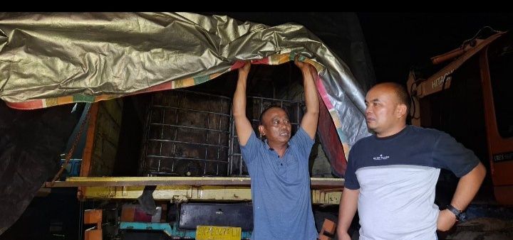 Dua Truk Pengangkut Solar Subsidi Ditangkap Poldasu Diduga Dari SPBU Takari dan SPBU Tambangan