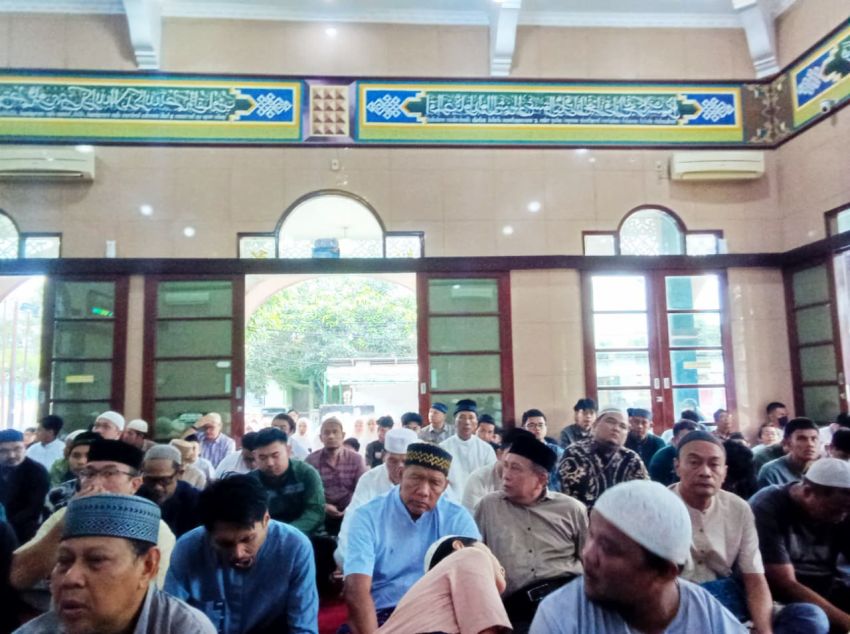 Ratusan Masyarakat Jalan Karya Kasih Tumpah di Mesjid Nurul Ikhwan Melaksanakan Sholat Idul Adha 1447 H/2026 M
