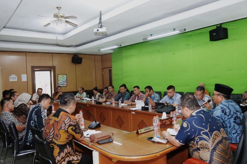 Rapat Koordinasi Percepatan Dana Desa Tahap Pertama, Wakil Bupati Dairi Minta Camat dan OPD Kerja Ekstra