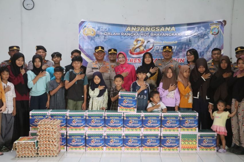 Mengetahui Personil Sakit "Kapolres Kunjungi Rumah Personil dan Sambangi Dua Panti Asuhan Dalam Rangka HUT 80 Bhayangkara"