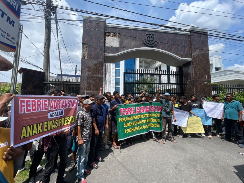 Massa Hotma Dukung Mantan Jampidsus Karena Pernah Menyelamatkan Kerugian Negara Sekitar Rp 430 Triliun