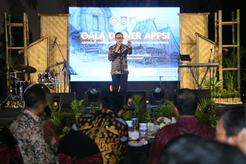 Wamendagri Bima Arya Tekankan Pentingnya Ruang Berbagi dan Mencari Inspirasi bagi Kepala Daerah