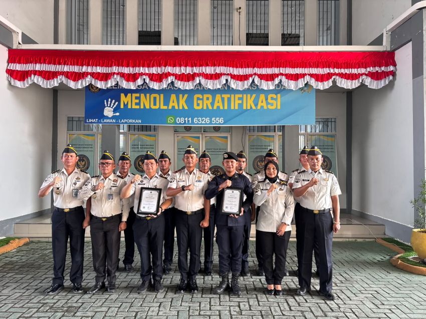 Semangat Mengabdi, Semangat Berprestasi: Lapas Kelas I Medan Berikan Penghargaan kepada Pegawai Teladan dan Berprestasi