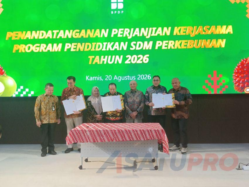 Disaksikan Menko Perekonomian, ITSI Medan dan BPDP Tandatangani Kuota Beasiswa Sawit