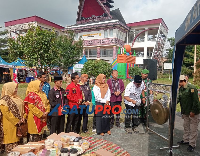 Ini Bukan Sekadar Pameran, Tapi Gerak Bersama Memajukan Ekonomi Kerakyatan, Wakil Bupati Dairi Resmi Buka Pesta Rakyat UMKM Dairi 2026
