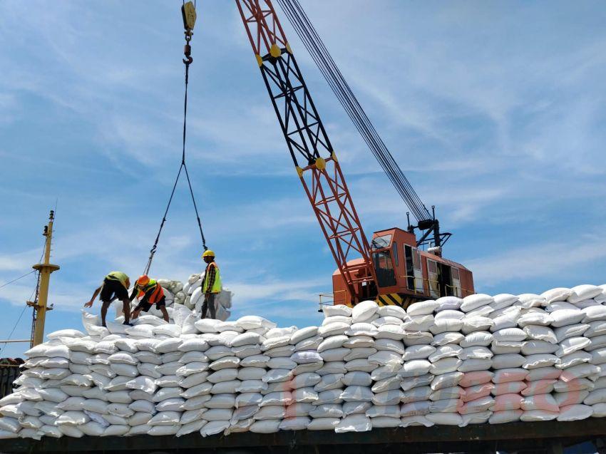 Lebih 4.000 Ton Beras dari Jatim Dikirim ke Sumut