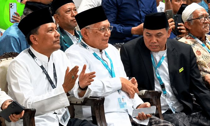 KH. Abdul Hakim Mahfudz (Gus Kikin) Terpilih Jadi Ketua Umum PBNU Masa Khidmah 2026&ndash;2031