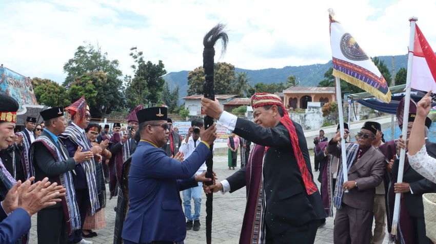 Pelantikan DPP Pomparan Loho Raja di Tugu Silalahi, Pemkab Dairi Ajak Kolaborasi Bangun Daerah