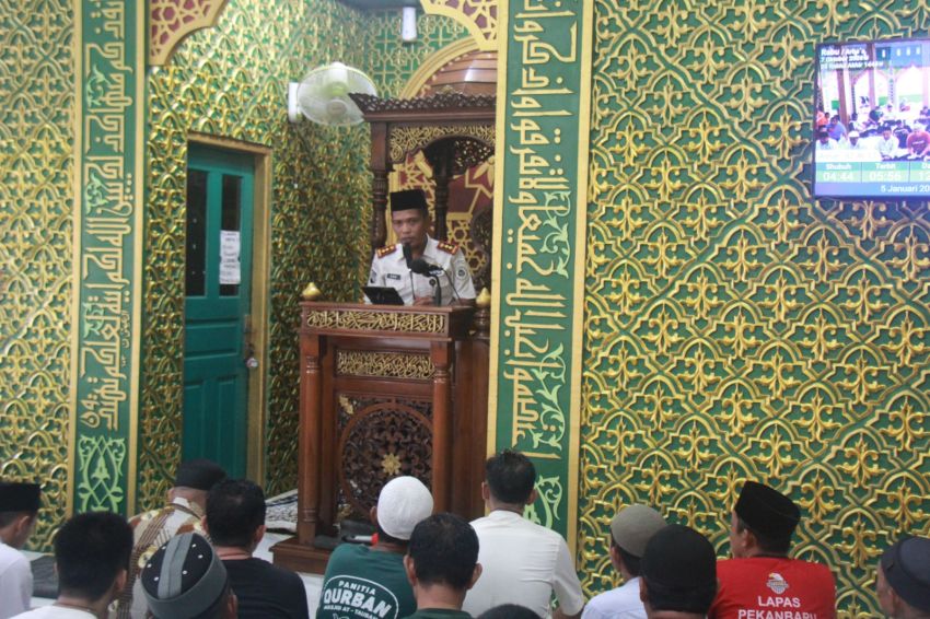 Kalapas Pekanbaru Berikan Tausiah, Ajak Warga Binaan Perkuat Iman dan Perbaiki Diri